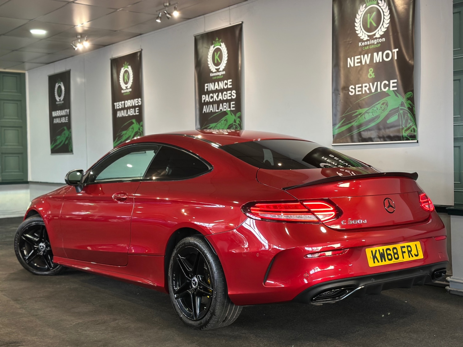 Used Mercedes-Benz C Class 2018 for sale - 76932349: Photo 5