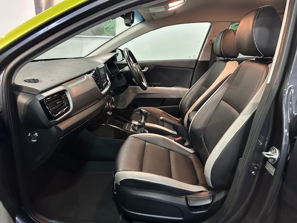 Used Kia Stonic 2018 for sale - 76293308: Photo 11