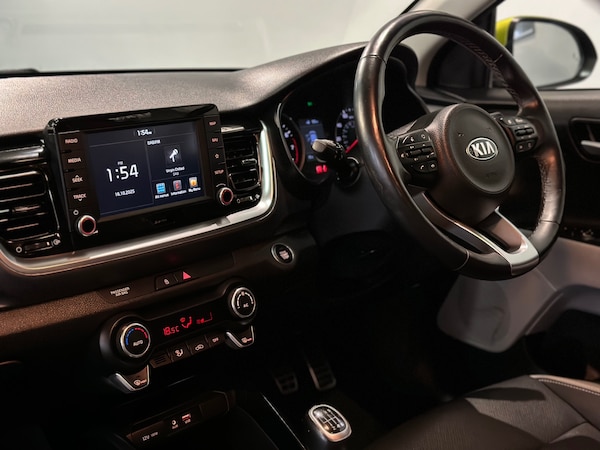 Used Kia Stonic 2018 for sale - 76293308: Photo 14
