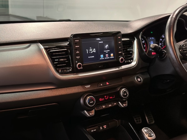 Used Kia Stonic 2018 for sale - 76293308: Photo 15