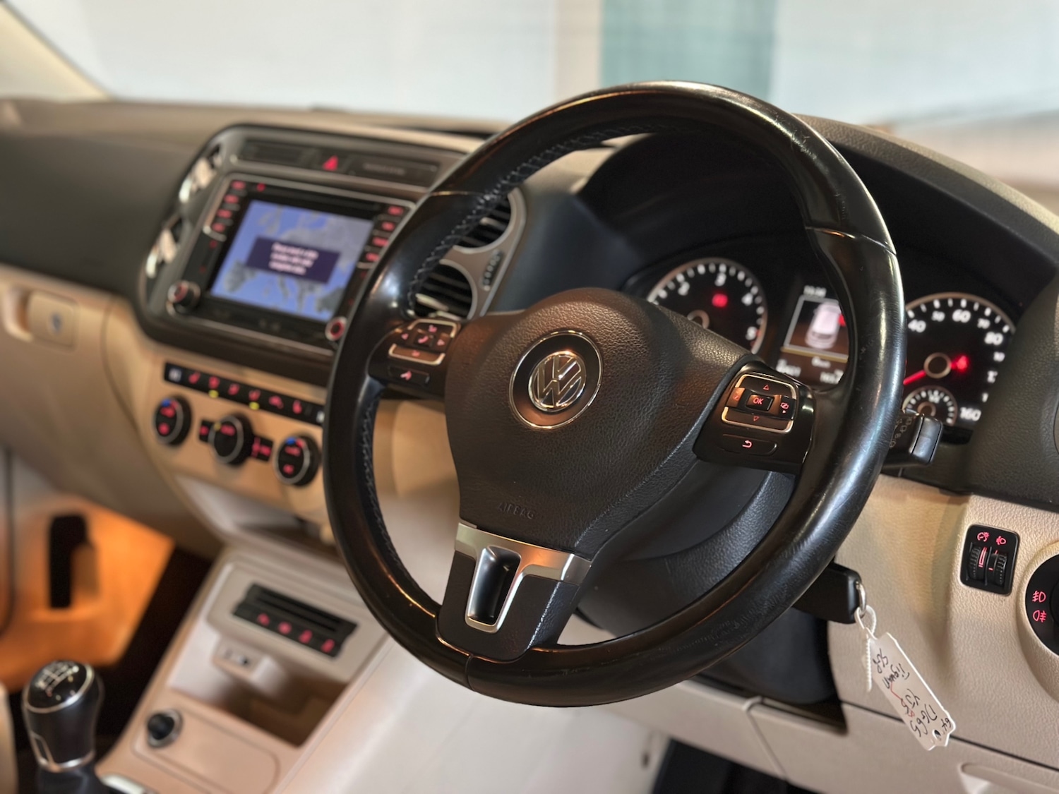 Used Volkswagen Tiguan 2015 for sale - 76847249: Photo 8