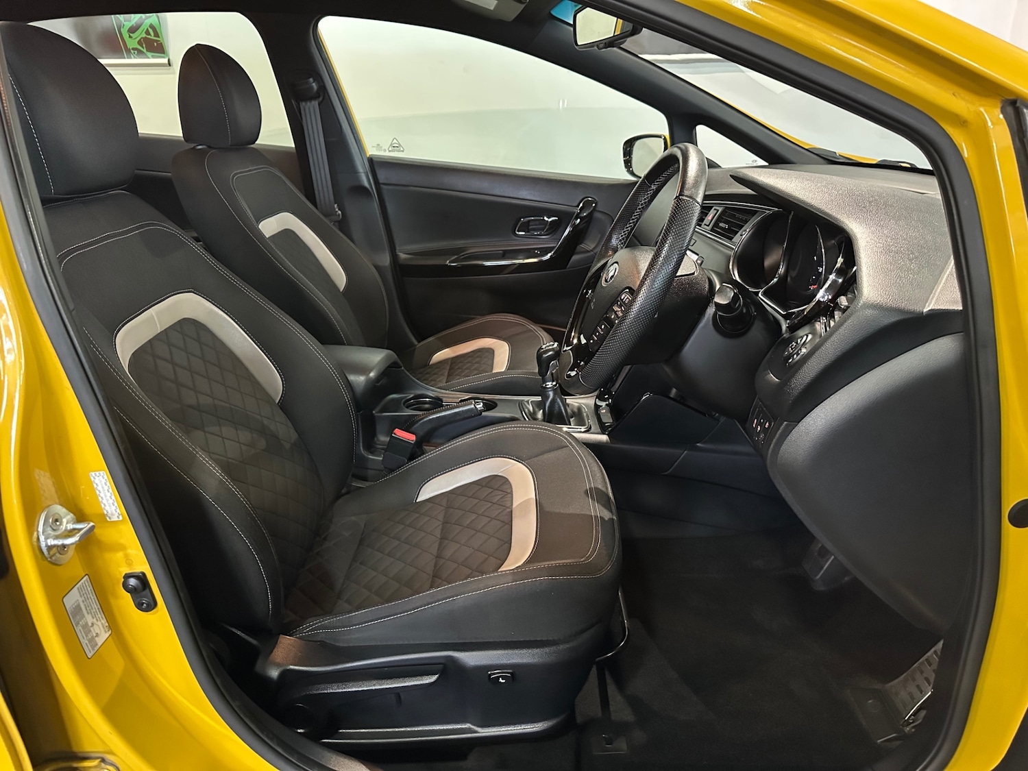 Used Kia Ceed 2017 for sale - 77997342: Photo 10