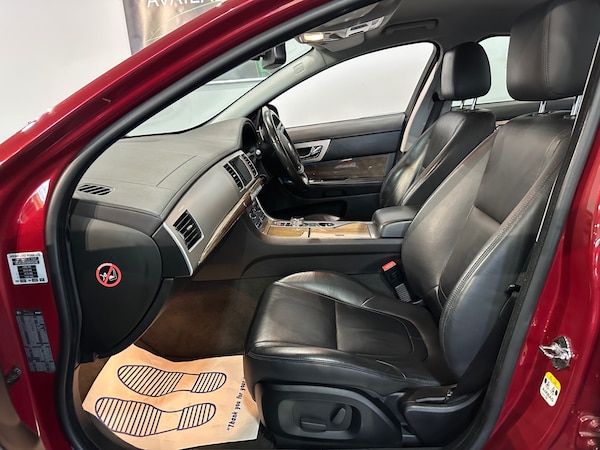 Used Jaguar XF 2013 for sale - 76302487: Photo 10
