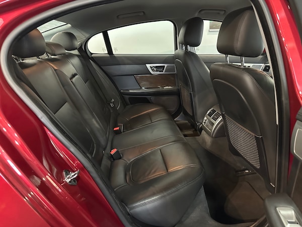 Used Jaguar XF 2013 for sale - 76302487: Photo 11