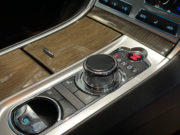 Used Jaguar XF 2013 for sale - 76302487: Photo 15
