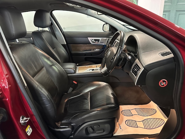 Used Jaguar XF 2013 for sale - 76302487: Photo 9