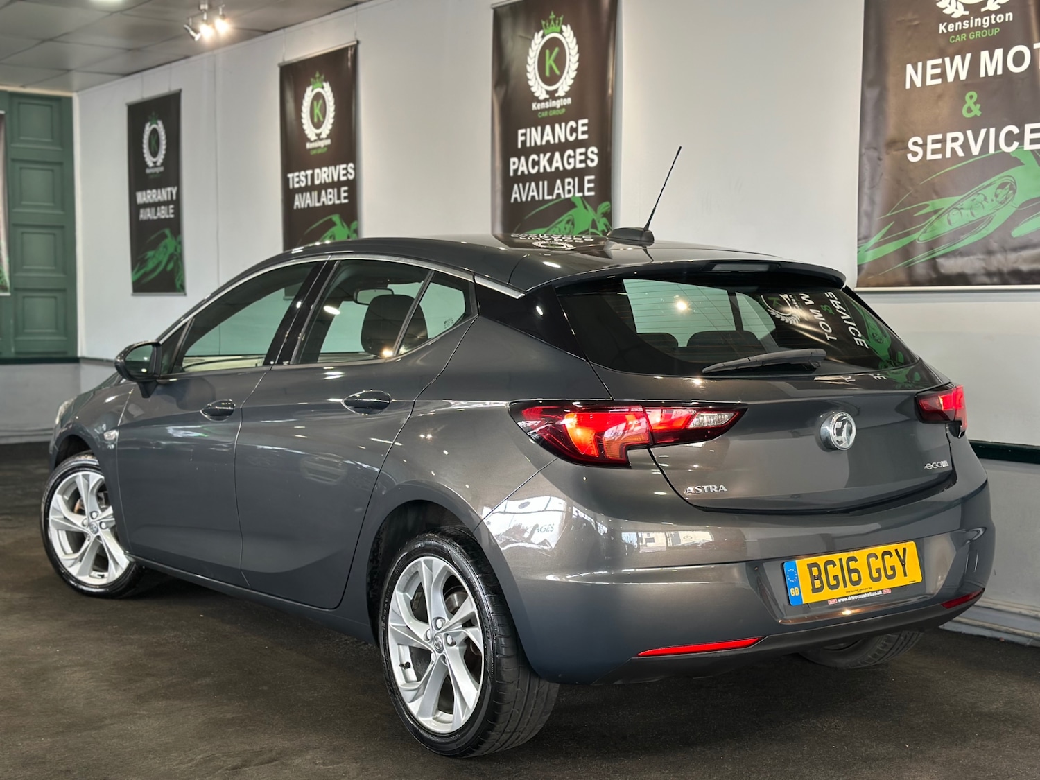 Used Vauxhall Astra 2016 for sale - 77702015: Photo 5