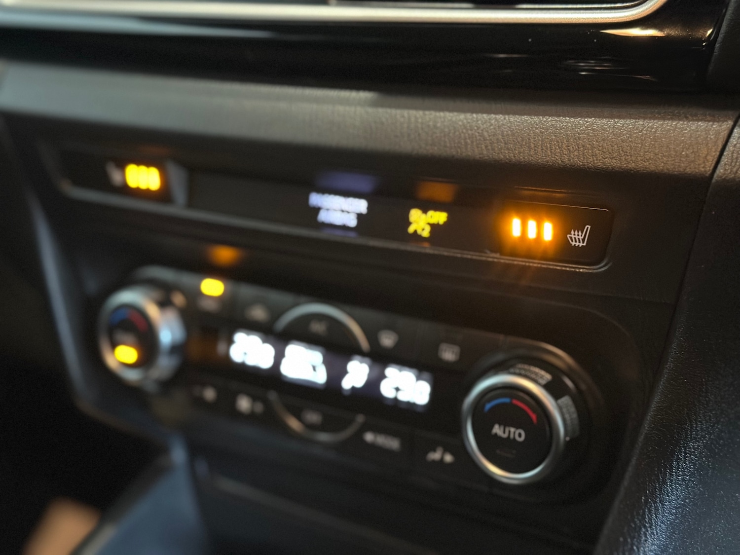 Used Mazda Mazda3 2016 for sale - 78211890: Photo 15