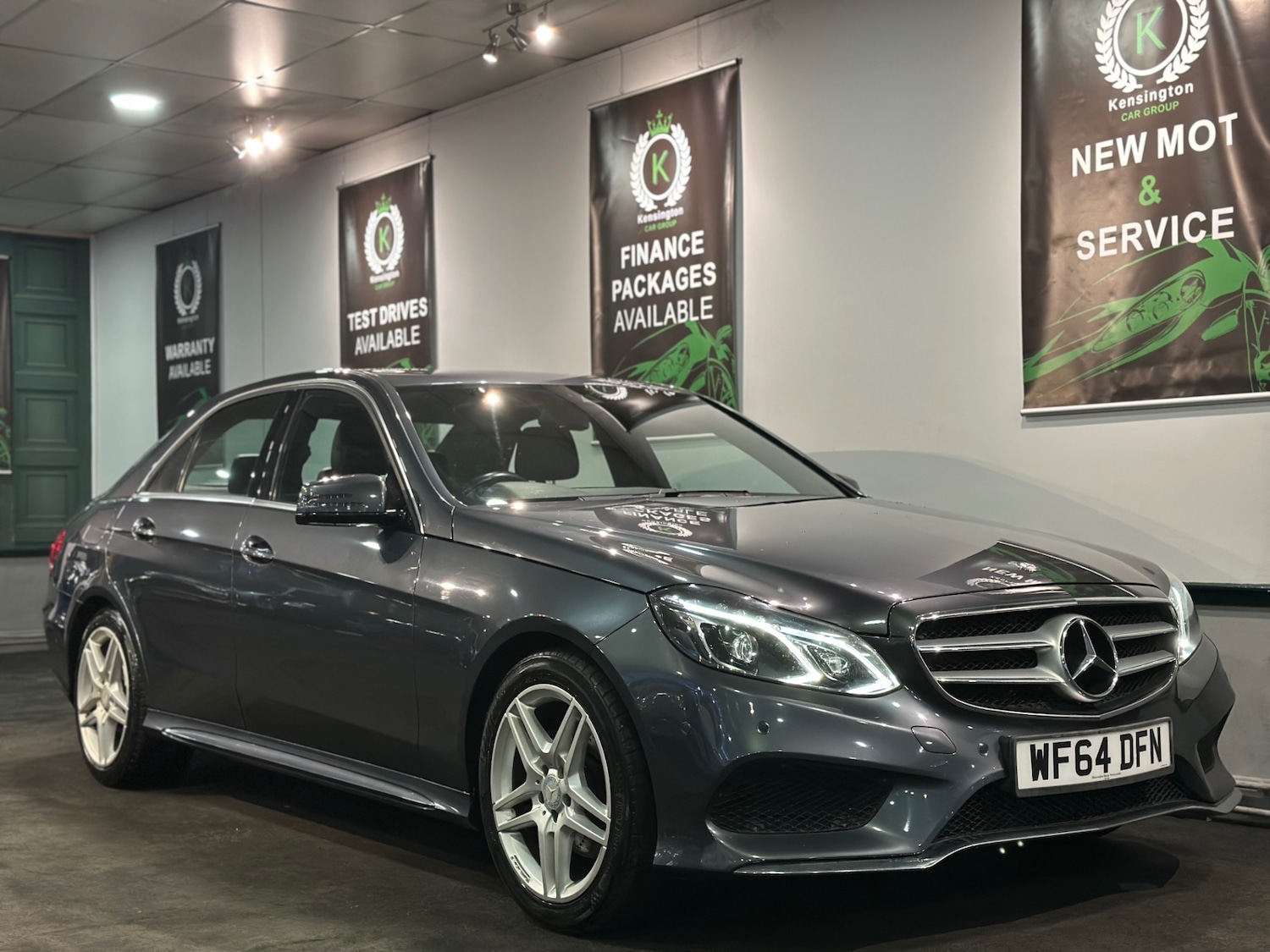 Used Mercedes-Benz E Class 2014 for sale - 76756891: Photo 2