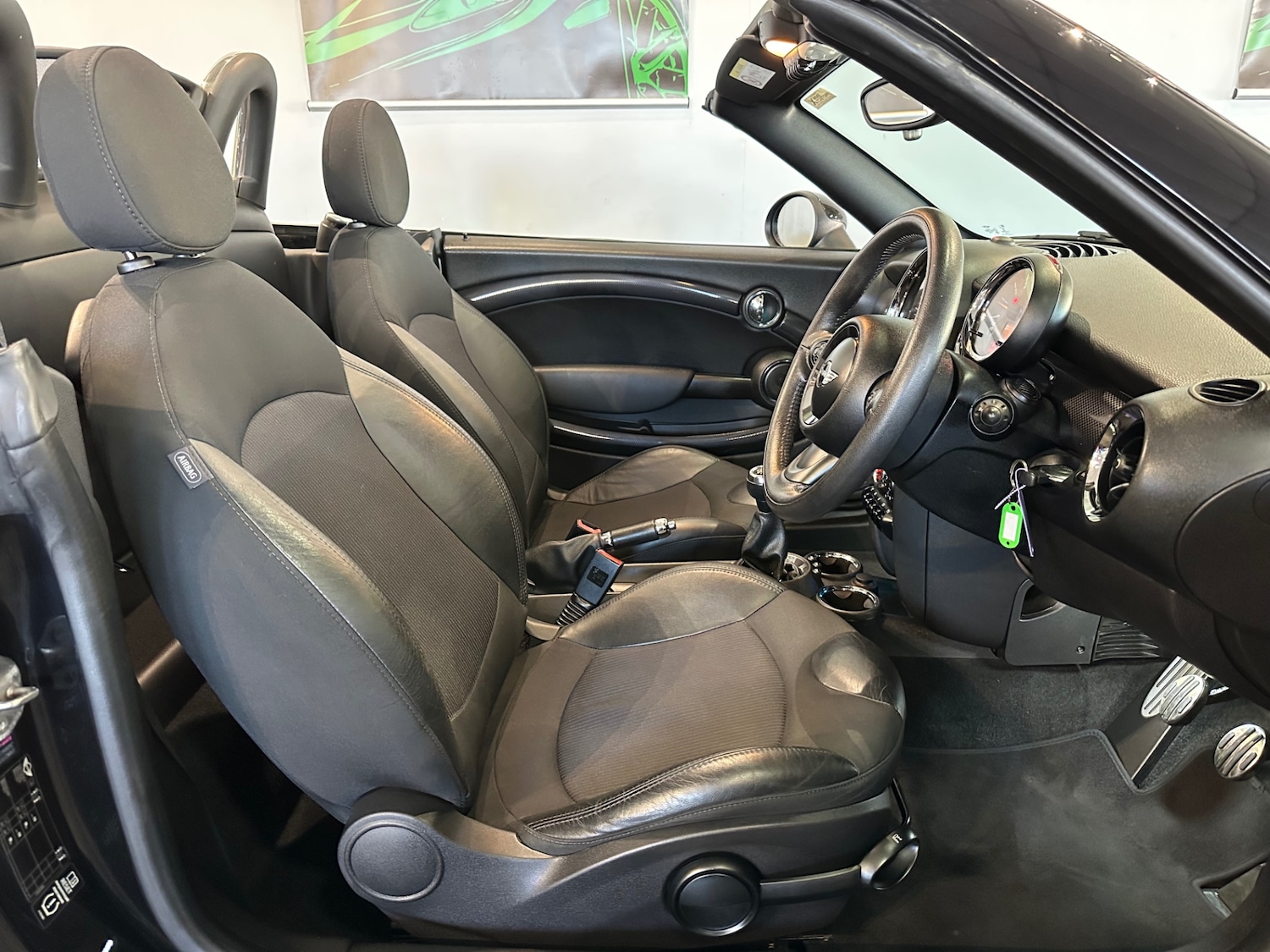 Used MINI Roadster 2015 for sale - 77918029: Photo 18