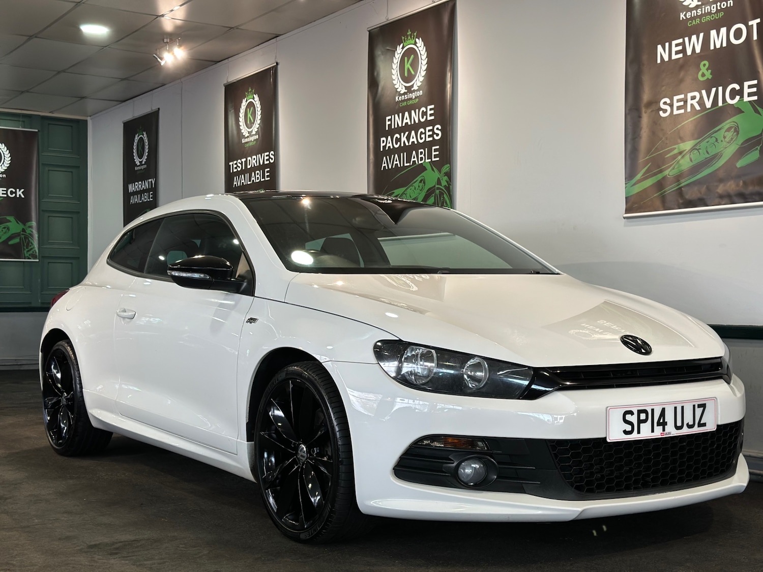 Used Volkswagen Scirocco 2014 for sale - 76845903: Photo 2