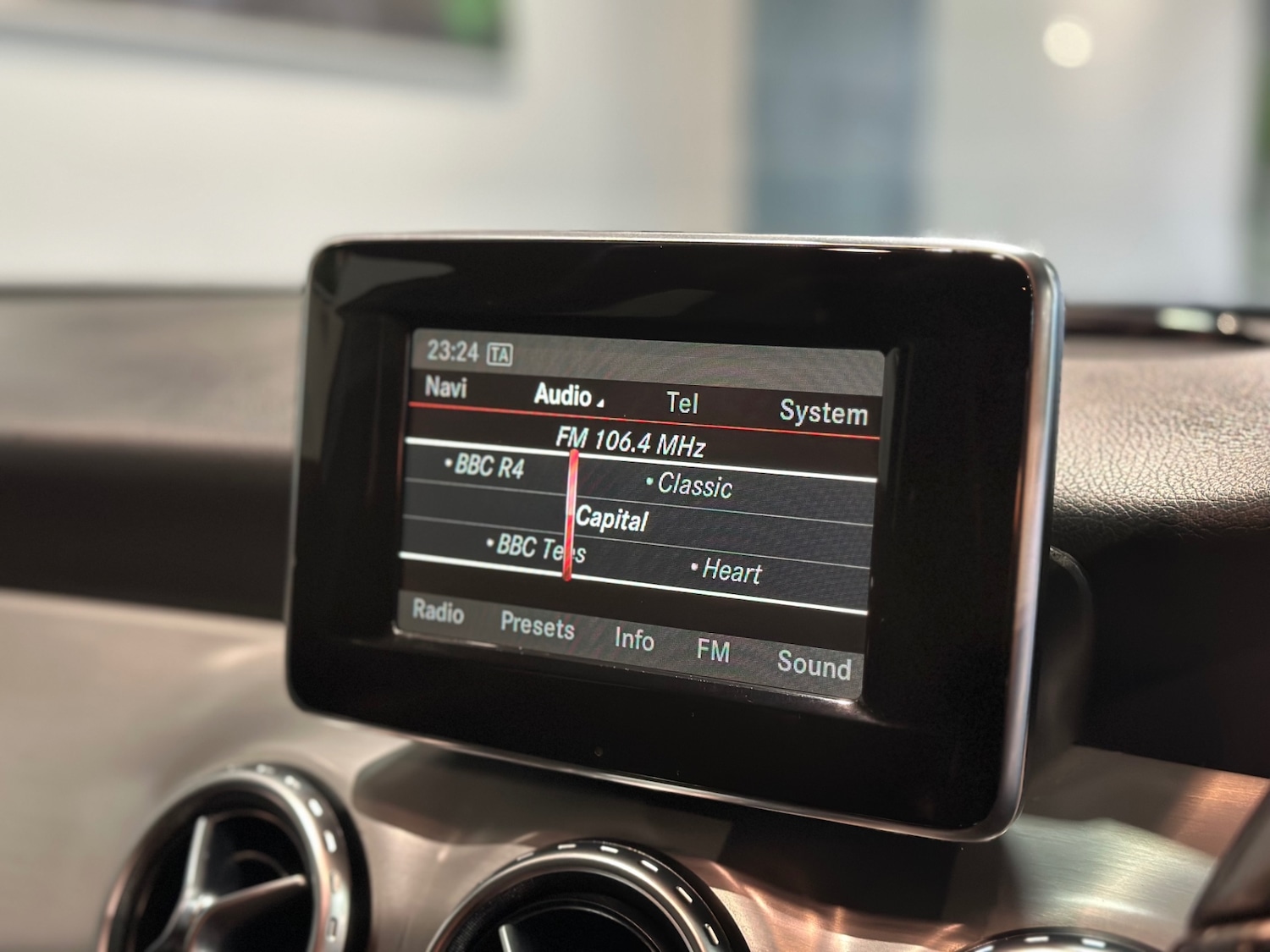 Used Mercedes-Benz GLA 2014 for sale - 77367059: Photo 17