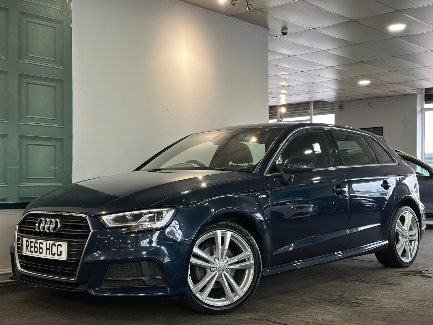Used Audi A3 2016 for sale - 76600178: Photo 3