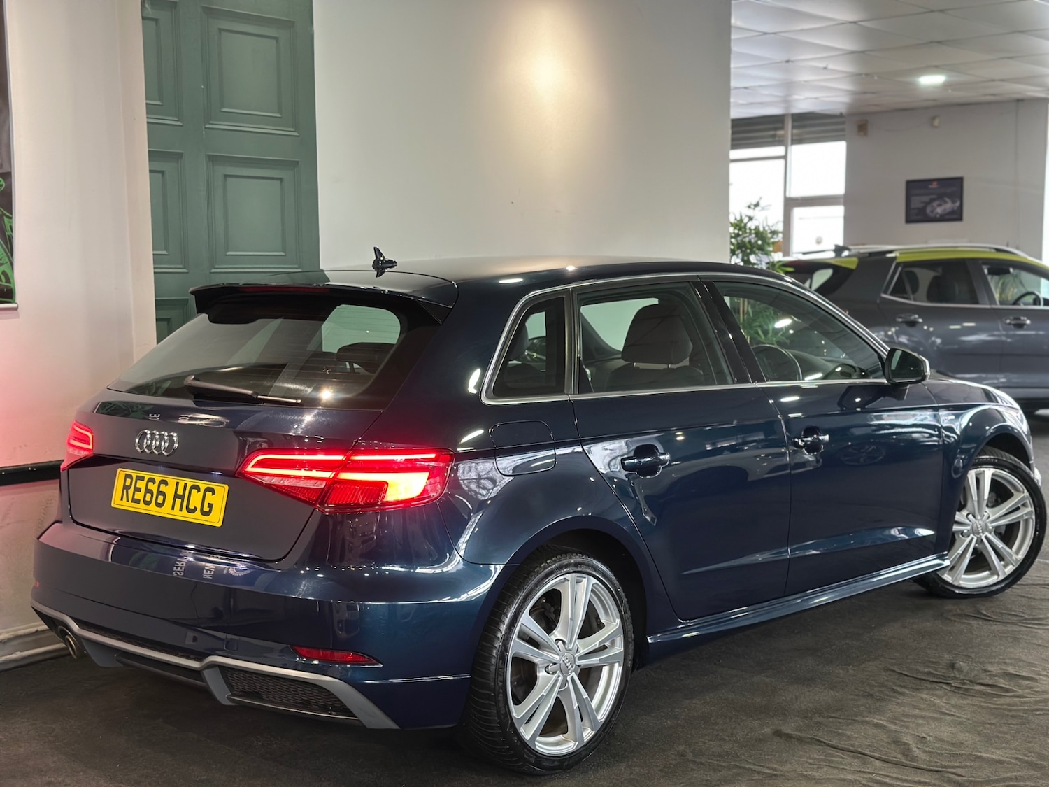 Used Audi A3 2016 for sale - 76600178: Photo 6