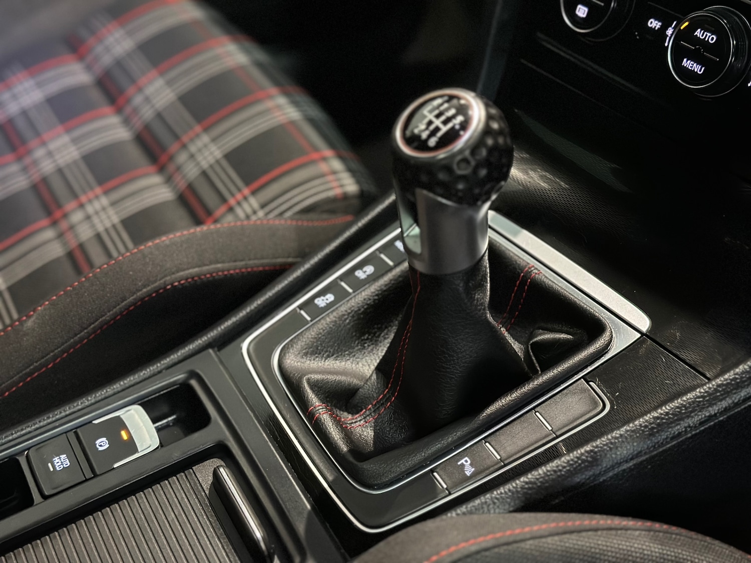 Used Volkswagen Golf 2015 for sale - 76713406: Photo 17