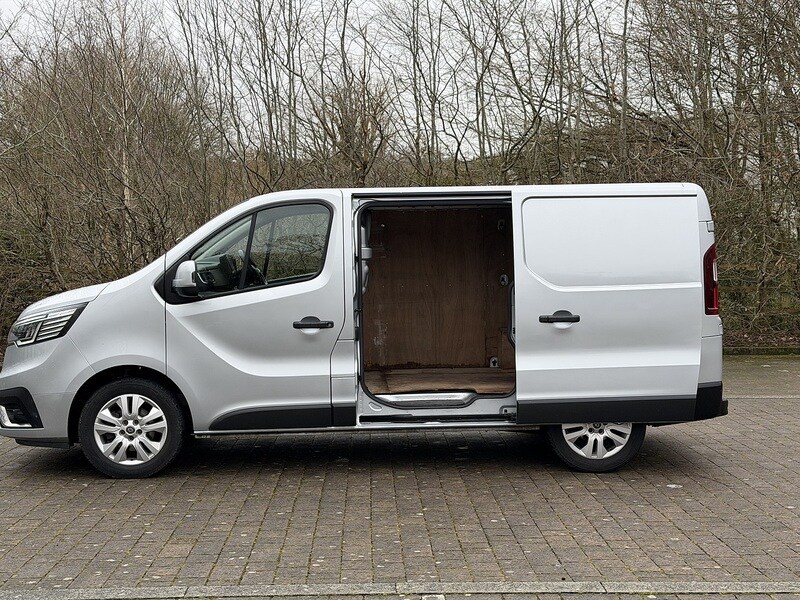 Used Renault Trafic 2022 for sale - 77959173: Photo 32