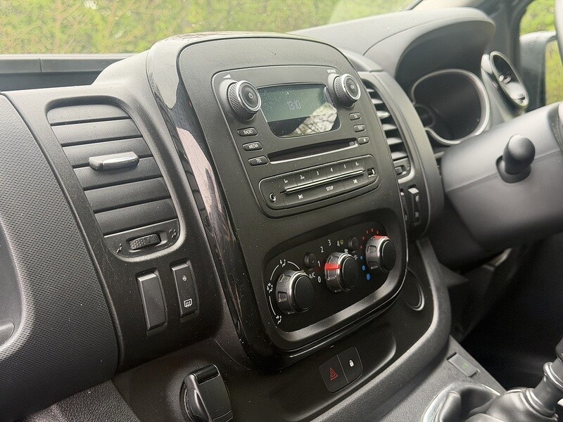 Used Vauxhall Vivaro 2018 for sale - 78045140: Photo 17