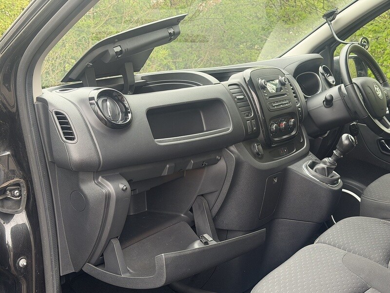 Used Vauxhall Vivaro 2018 for sale - 78045140: Photo 18