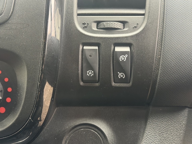 Used Vauxhall Vivaro 2018 for sale - 78045140: Photo 23