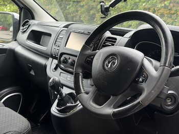 Used Vauxhall Vivaro 2017 for sale - 78544939: Photo