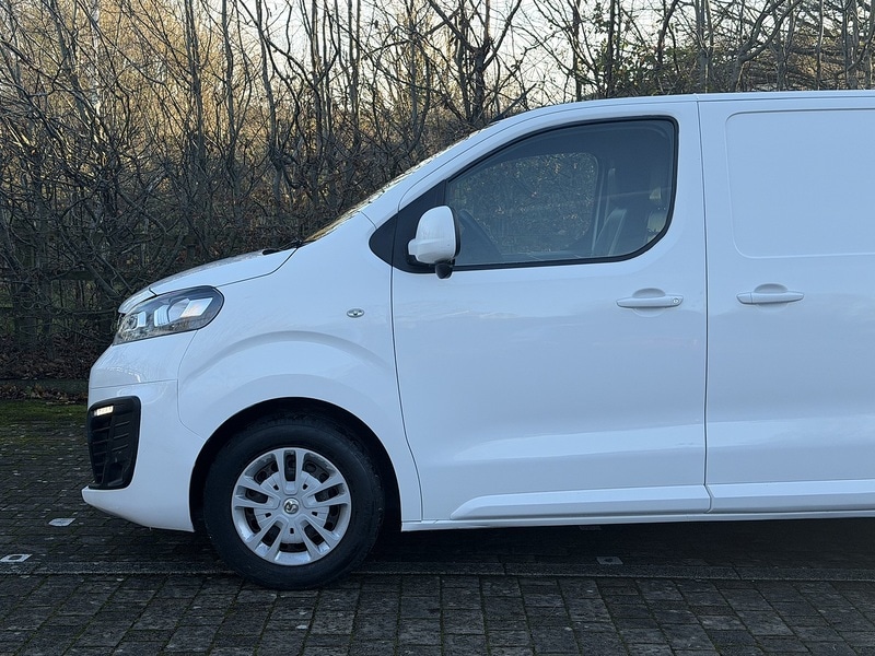 Used Vauxhall Vivaro for sale - 78111455: Photo 11