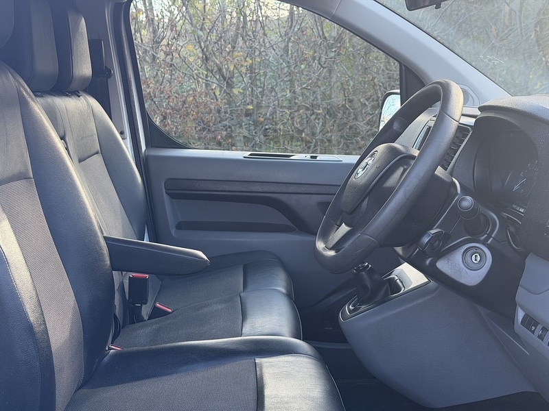 Used Vauxhall Vivaro for sale - 78111455: Photo 13