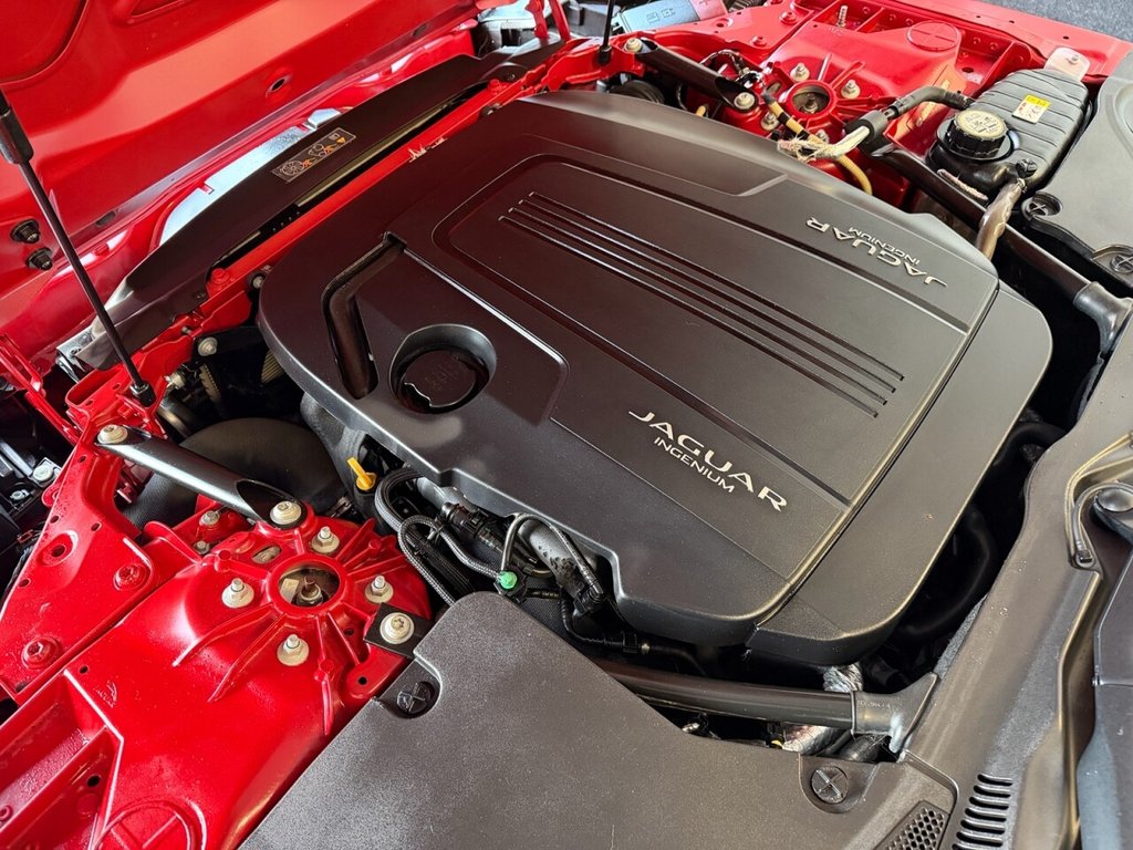 Used Jaguar F-Type 2018 for sale - 77133323: Photo 28