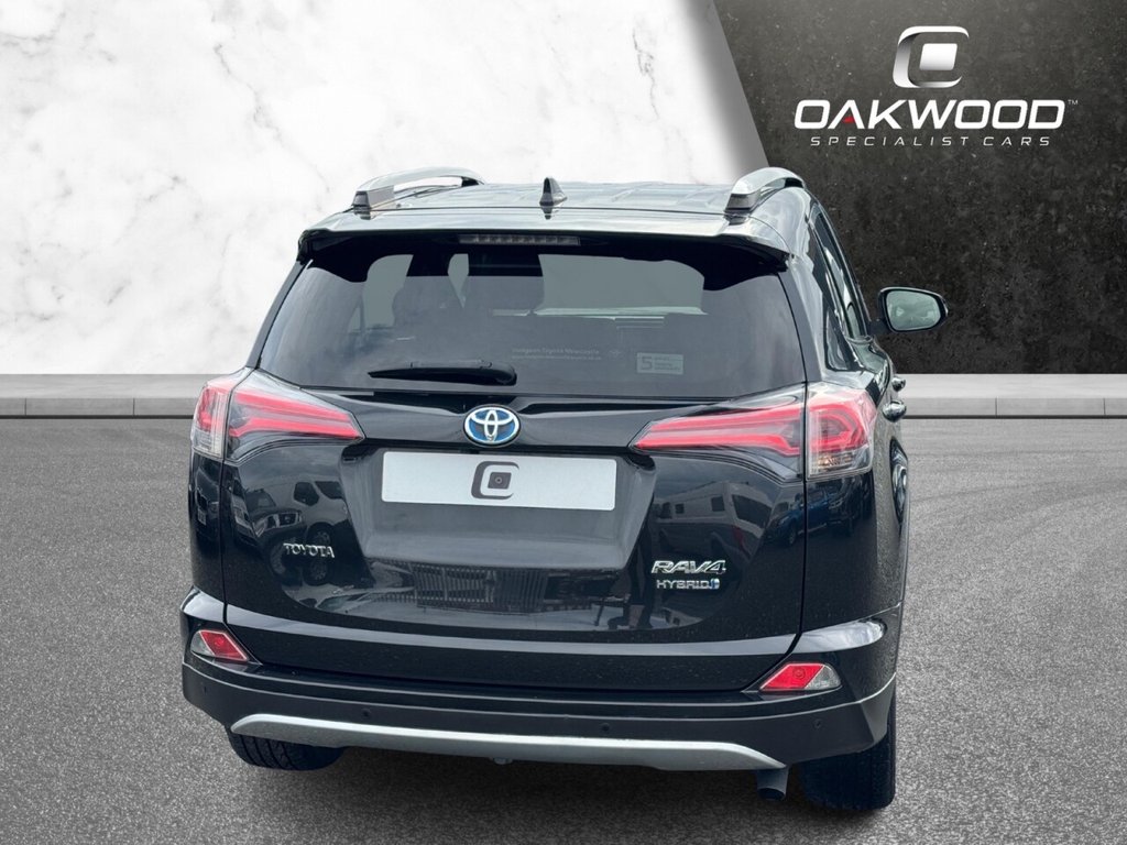 Used Toyota RAV4 2016 for sale - 76106211: Photo 12