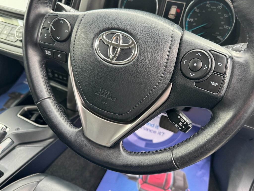 Used Toyota RAV4 2016 for sale - 76106211: Photo 17