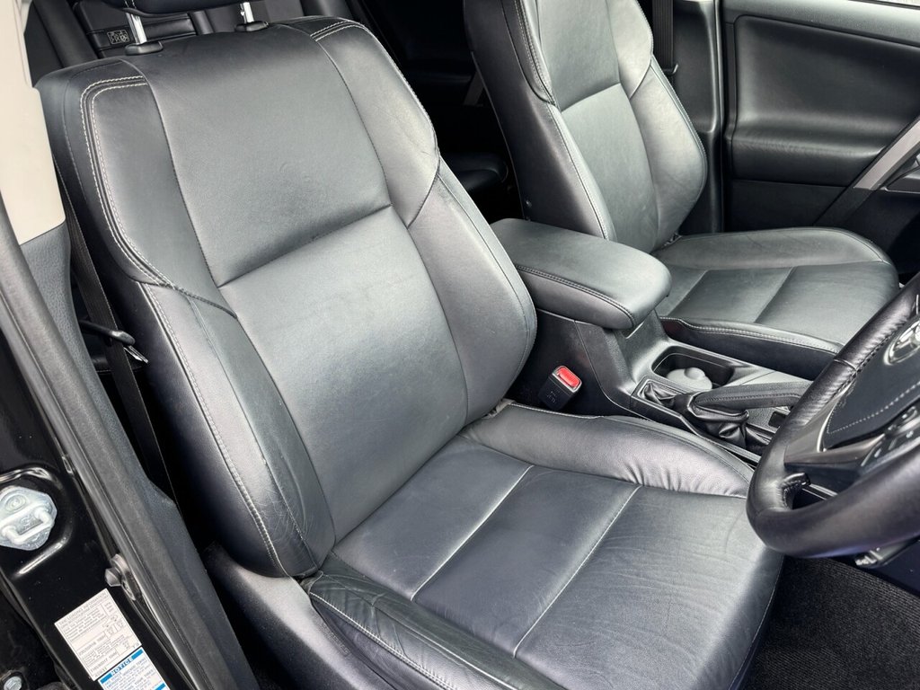 Used Toyota RAV4 2016 for sale - 76106211: Photo 19