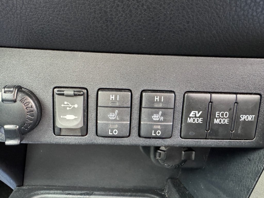 Used Toyota RAV4 2016 for sale - 76106211: Photo 21