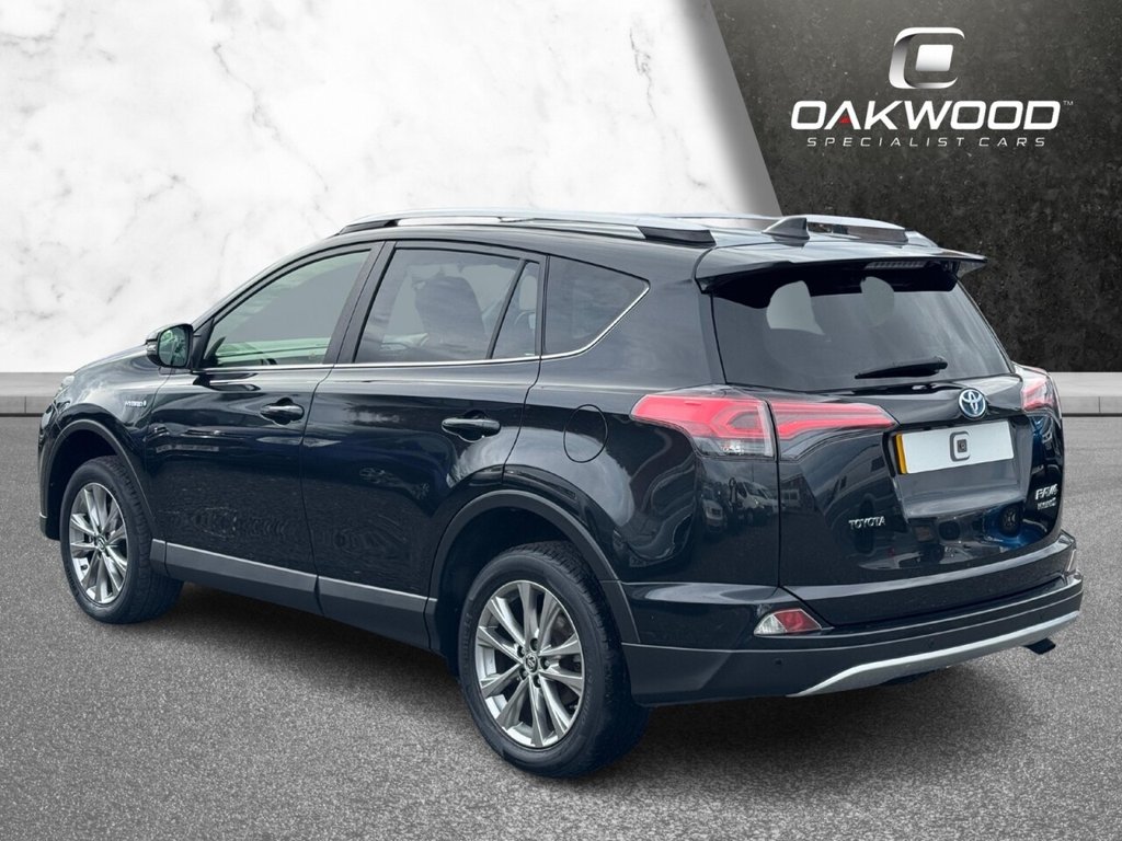 Used Toyota RAV4 2016 for sale - 76106211: Photo 6