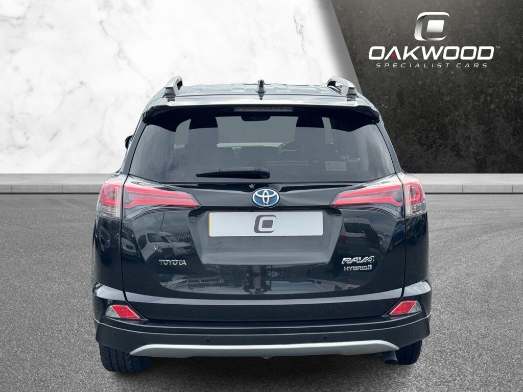 Used Toyota RAV4 2016 for sale - 76106211: Photo 8