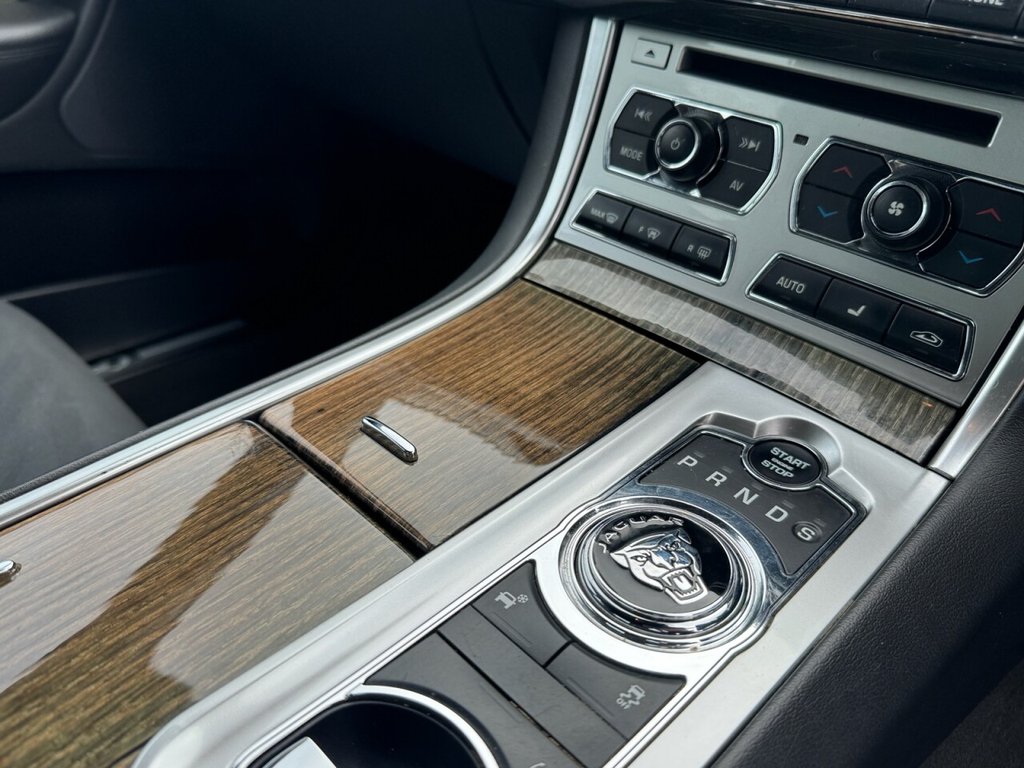 Used Jaguar XF 2015 for sale - 76223803: Photo 15