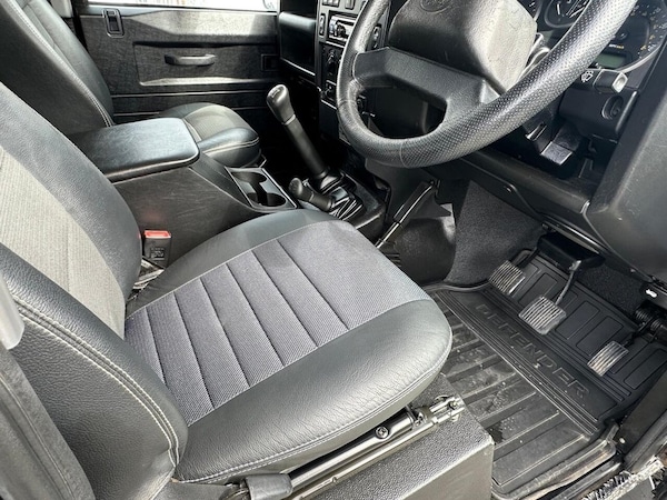 Used Land Rover Defender 90 2013 for sale - 75585511: Photo 20