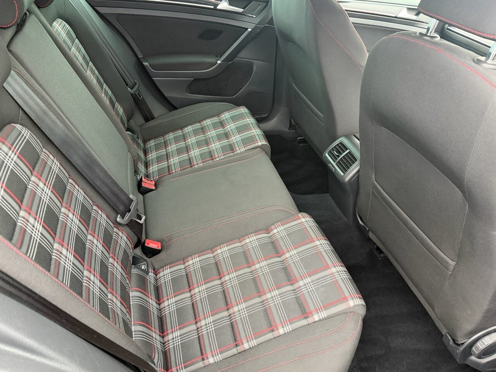 Used Volkswagen Golf 2016 for sale - 77250135: Photo 14