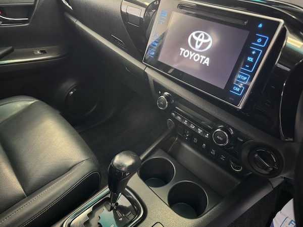 Used Toyota Hilux 2019 for sale - 74156065: Photo 13