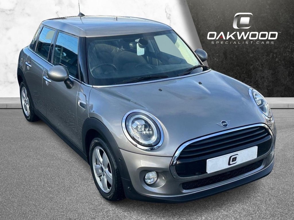Used MINI Hatch 2018 for sale - 77627454: Photo 2