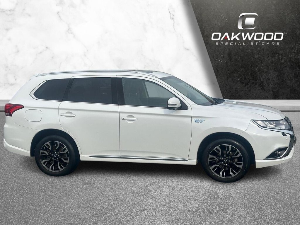 Used Mitsubishi Outlander 2018 for sale - 76080590: Photo 2