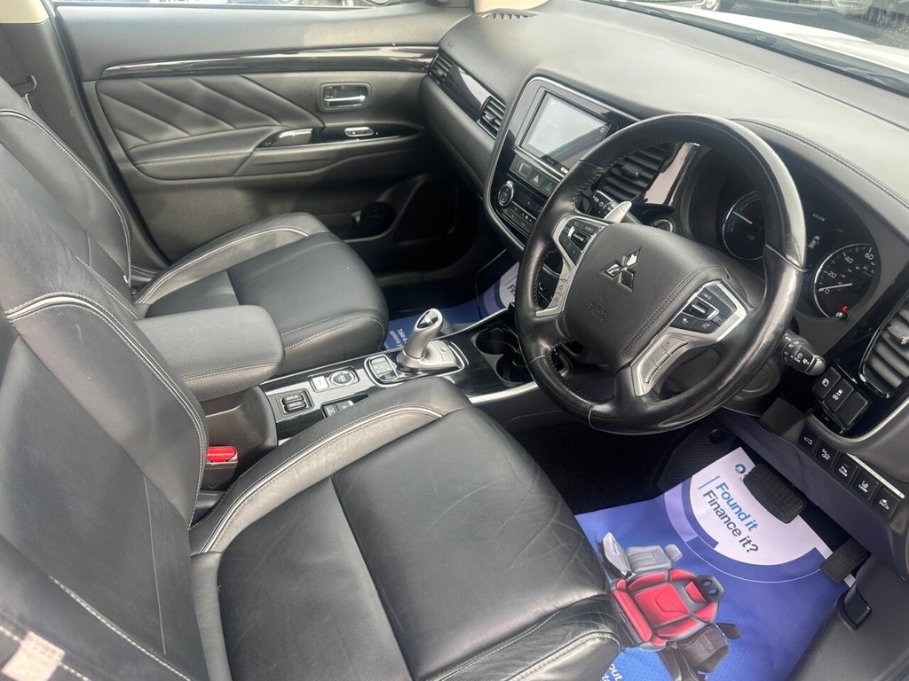 Used Mitsubishi Outlander 2018 for sale - 76080590: Photo 8