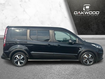 Used Ford Grand Tourneo Connect 2022 for sale - 75473940: Photo