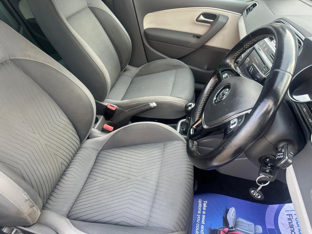 Used Volkswagen Polo 2015 for sale - 77879405: Photo 12