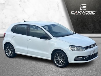 Used Volkswagen Polo 2015 for sale - 77879405: Photo