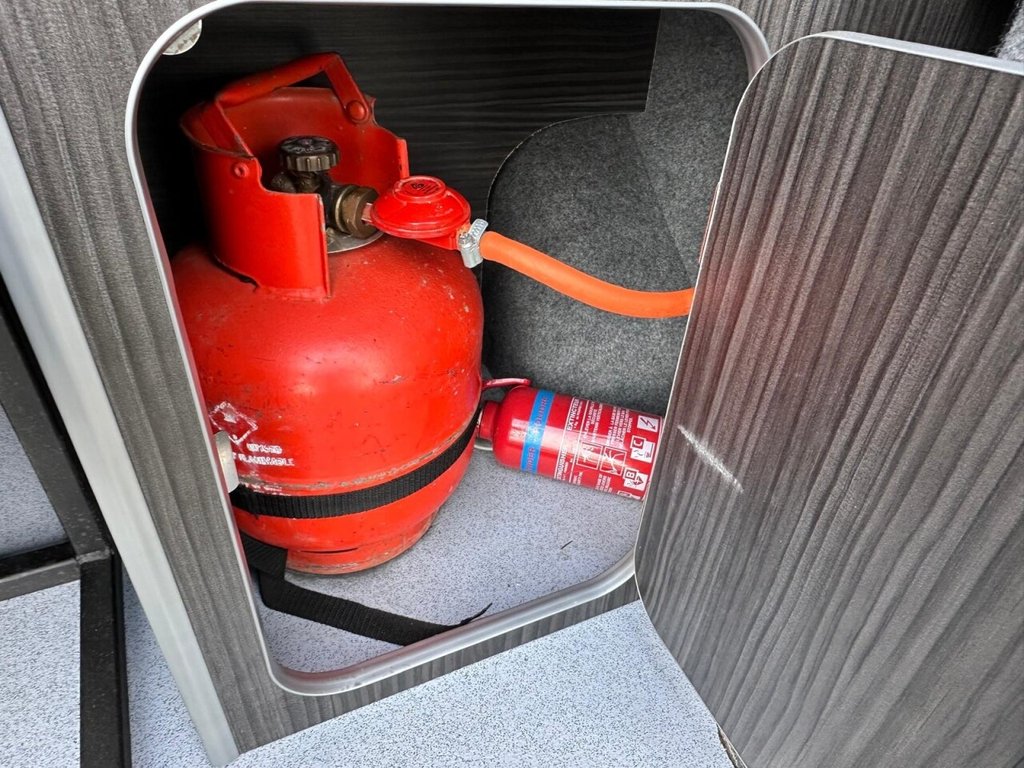 Used Ford Transit 2015 for sale - 77188380: Photo 42