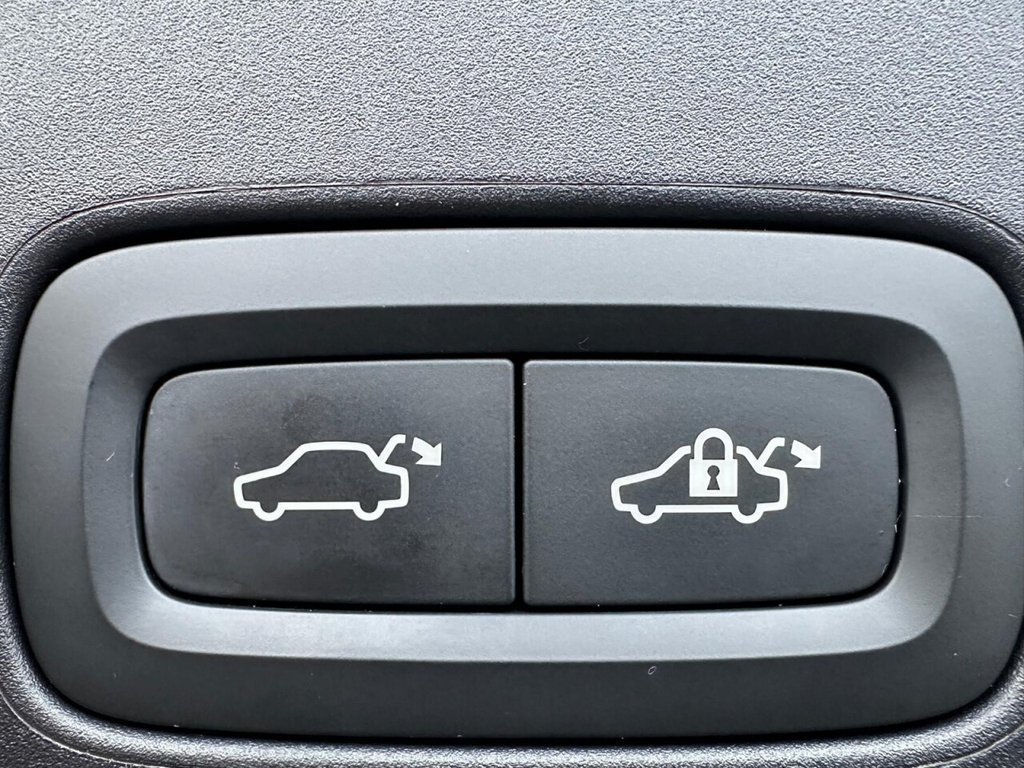 Used Volvo V90 2018 for sale - 77288423: Photo 31