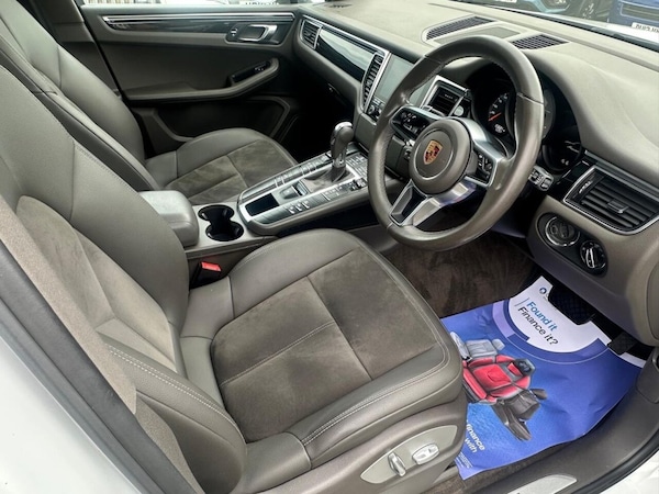 Used Porsche Macan 2016 for sale - 75502802: Photo 28