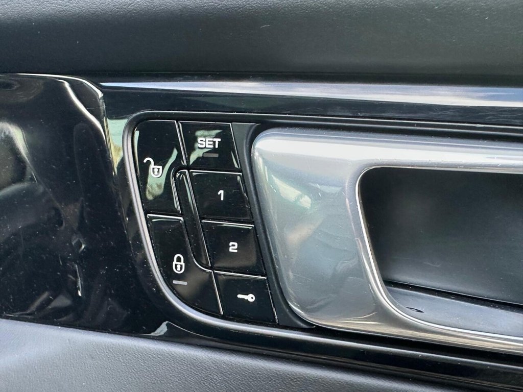 Used Porsche Panamera 2017 for sale - 76900863: Photo 17