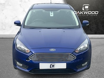 Used Ford Focus 2017 for sale - 76105494: Photo 2