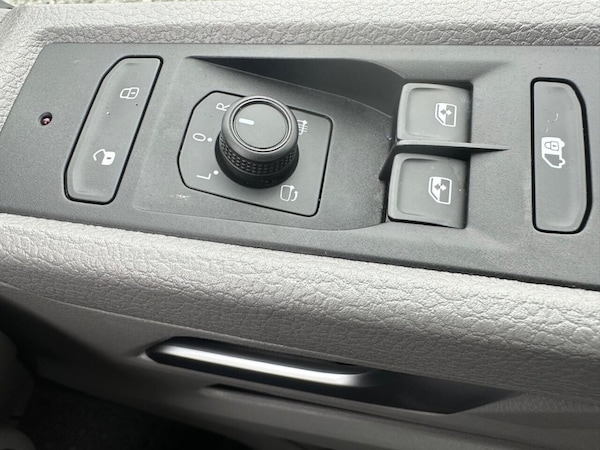 Used Volkswagen Transporter 2022 for sale - 75047546: Photo 12