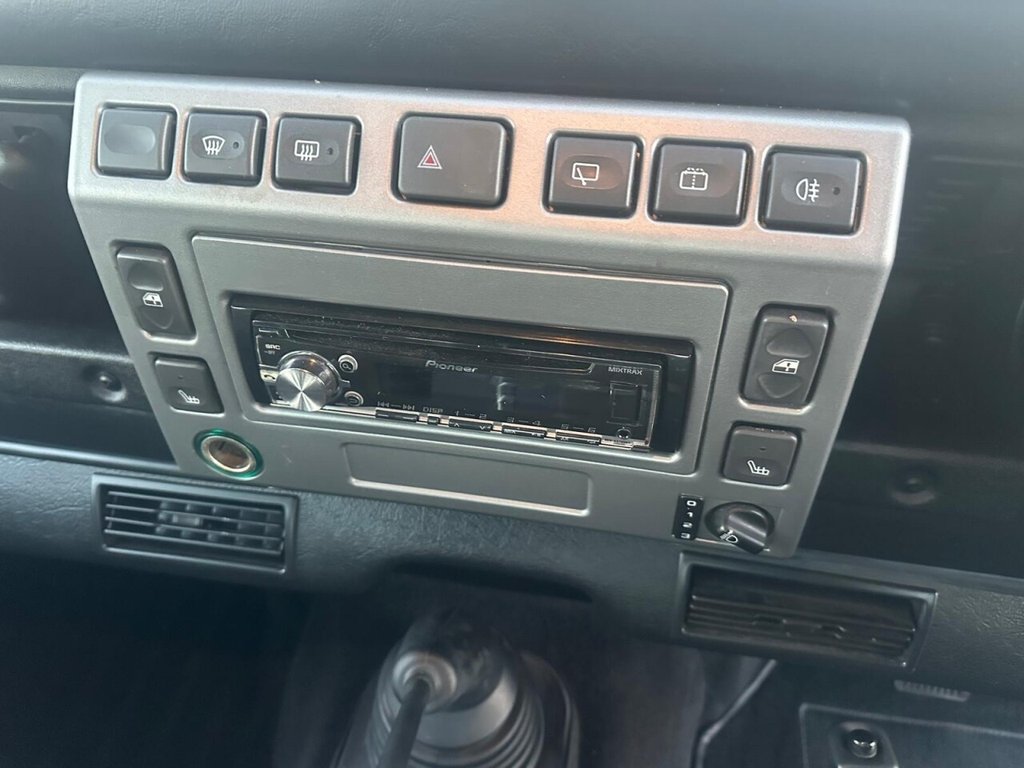 Used Land Rover Defender 2006 for sale - 76934737: Photo 20